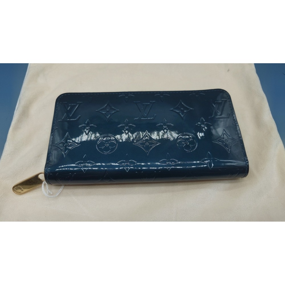 Louis Vuitton Zippy Wallet [GNH022300]